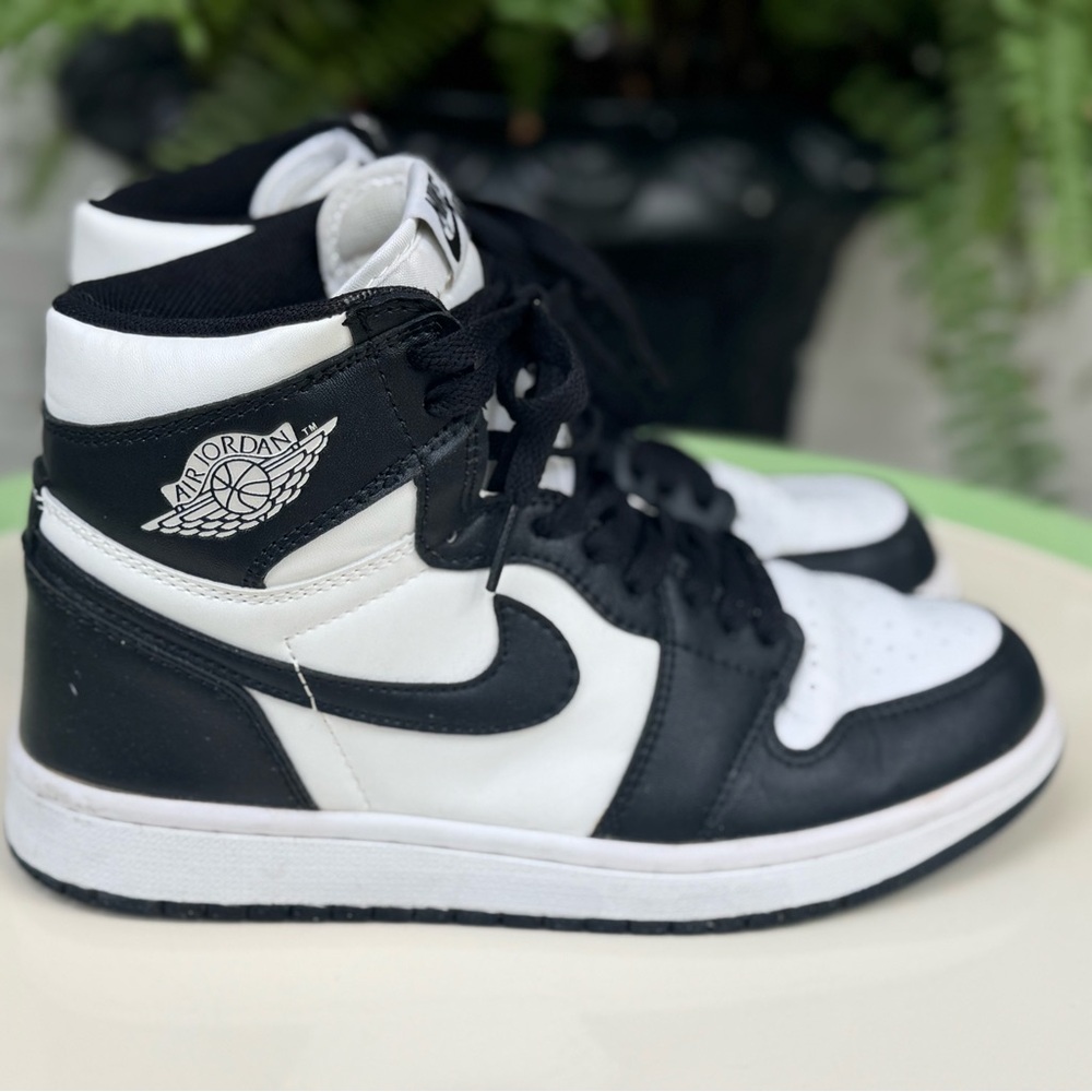Retro Air Jordan Panda Black and White Hightop Sneaker Shoes Size Men 8 Women 10